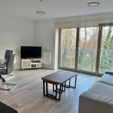 סלאו Kensington House By Solitaire Suites מראה חיצוני תמונה
